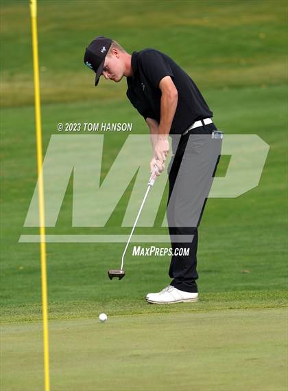 Thumbnail 2 in CHSAA 5A Championship - Day 2 photogallery.
