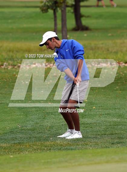 Thumbnail 1 in CHSAA 5A Championship - Day 2 photogallery.