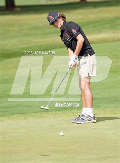Thumbnail 2 in CHSAA 5A Championship - Day 2 photogallery.