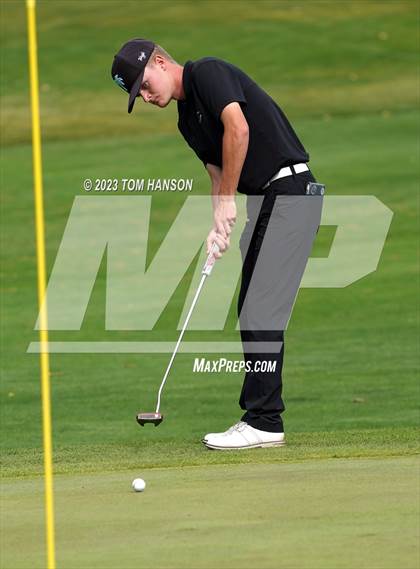 Thumbnail 3 in CHSAA 5A Championship - Day 2 photogallery.