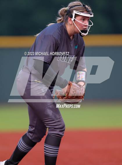 Thumbnail 2 in Forney @ Melissa (UIL 5A Regional Quarterfinals) photogallery.