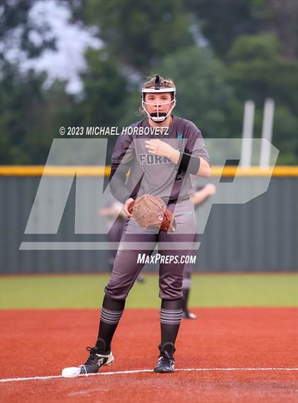 Thumbnail 2 in Forney @ Melissa (UIL 5A Regional Quarterfinals) photogallery.