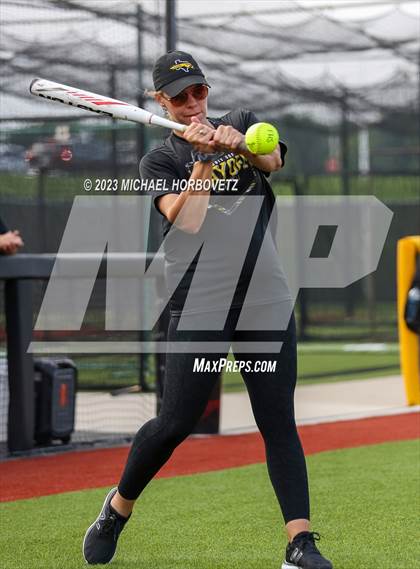Thumbnail 2 in Forney @ Melissa (UIL 5A Regional Quarterfinals) photogallery.