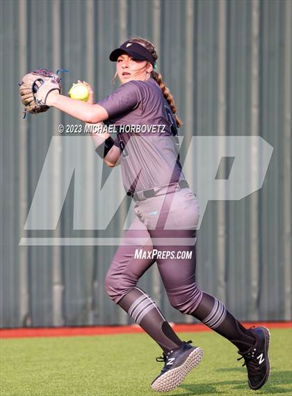 Thumbnail 1 in Forney @ Melissa (UIL 5A Regional Quarterfinals) photogallery.