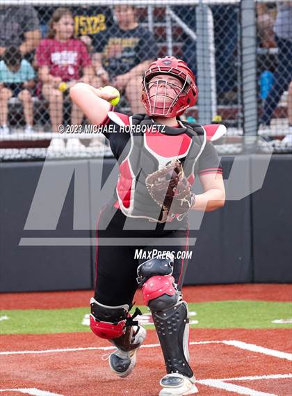 Thumbnail 1 in Forney @ Melissa (UIL 5A Regional Quarterfinals) photogallery.