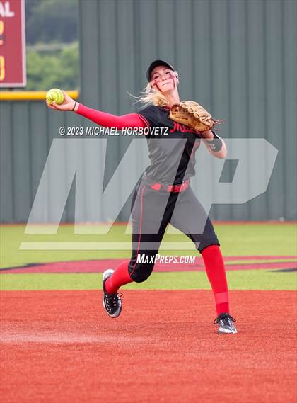 Thumbnail 3 in Forney @ Melissa (UIL 5A Regional Quarterfinals) photogallery.