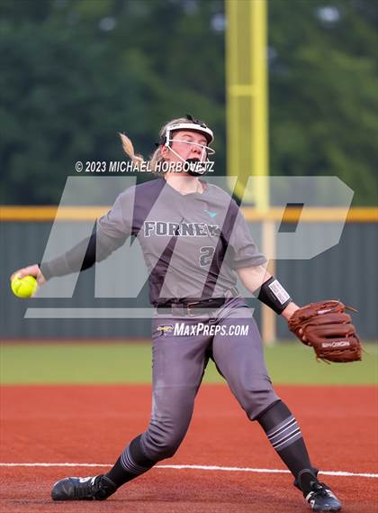 Thumbnail 1 in Forney @ Melissa (UIL 5A Regional Quarterfinals) photogallery.