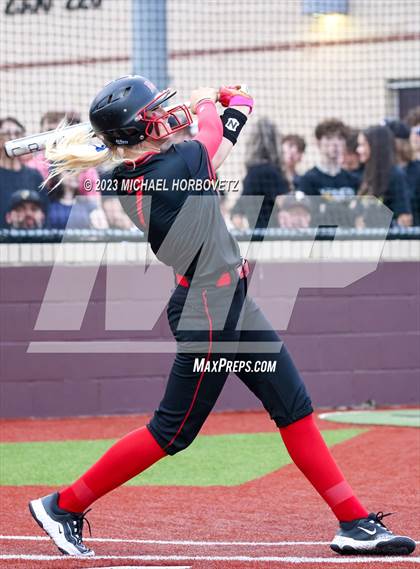 Thumbnail 2 in Forney @ Melissa (UIL 5A Regional Quarterfinals) photogallery.