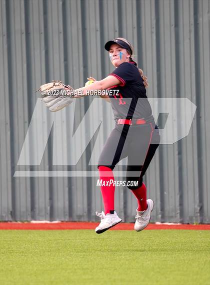 Thumbnail 3 in Forney @ Melissa (UIL 5A Regional Quarterfinals) photogallery.