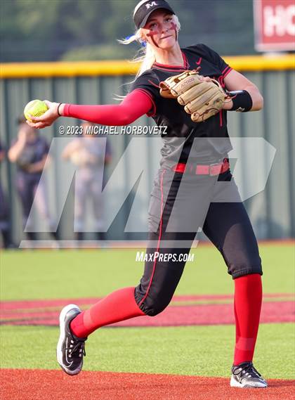 Thumbnail 3 in Forney @ Melissa (UIL 5A Regional Quarterfinals) photogallery.