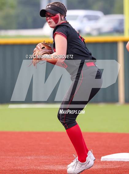 Thumbnail 1 in Forney @ Melissa (UIL 5A Regional Quarterfinals) photogallery.