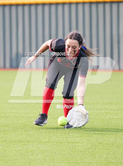 Thumbnail 2 in Forney @ Melissa (UIL 5A Regional Quarterfinals) photogallery.