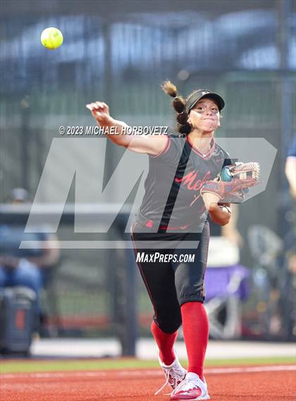 Thumbnail 3 in Forney @ Melissa (UIL 5A Regional Quarterfinals) photogallery.