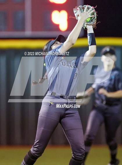 Thumbnail 3 in Forney @ Melissa (UIL 5A Regional Quarterfinals) photogallery.