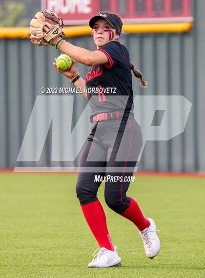 Thumbnail 2 in Forney @ Melissa (UIL 5A Regional Quarterfinals) photogallery.