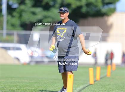 Thumbnail 3 in Birmingham vs Oak Park photogallery.