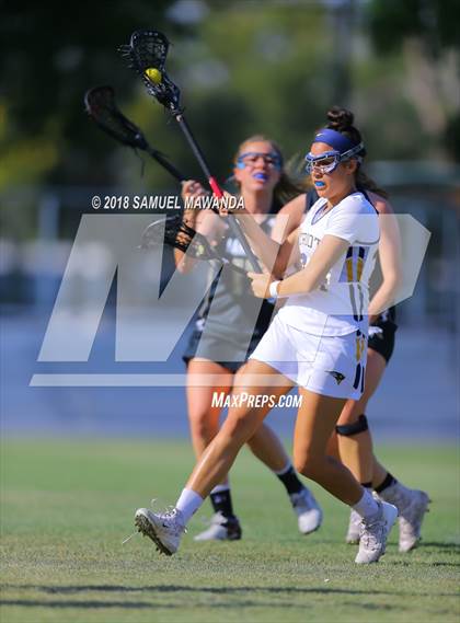 Thumbnail 3 in Birmingham vs Oak Park photogallery.