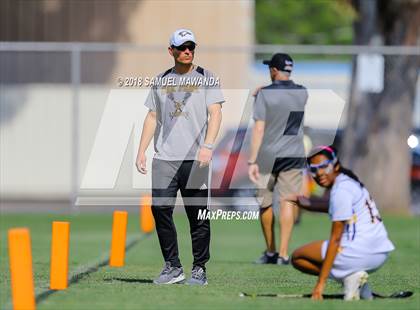 Thumbnail 3 in Birmingham vs Oak Park photogallery.