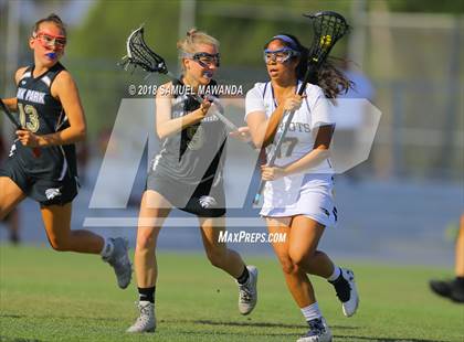 Thumbnail 3 in Birmingham vs Oak Park photogallery.