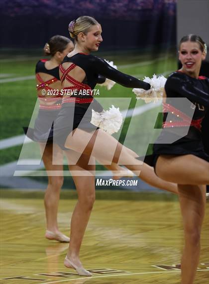 Thumbnail 1 in Roosevelt CHSAA Spirit Poms photogallery.
