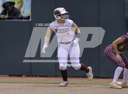 Thumbnail 3 in Riesel vs. Ganado (UIL Softball 2A D1 Final) photogallery.
