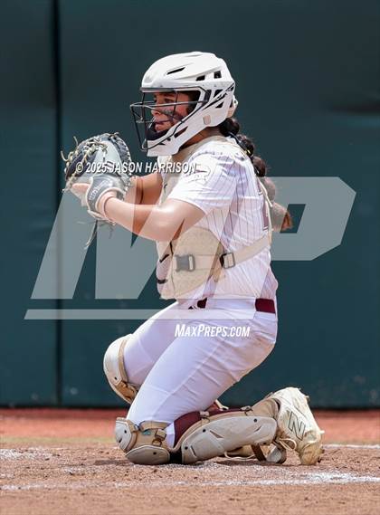Thumbnail 1 in Riesel vs. Ganado (UIL Softball 2A D1 Final) photogallery.