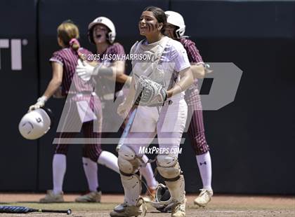 Thumbnail 2 in Riesel vs. Ganado (UIL Softball 2A D1 Final) photogallery.