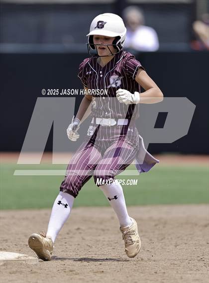 Thumbnail 2 in Riesel vs. Ganado (UIL Softball 2A D1 Final) photogallery.