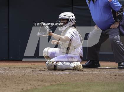 Thumbnail 3 in Riesel vs. Ganado (UIL Softball 2A D1 Final) photogallery.