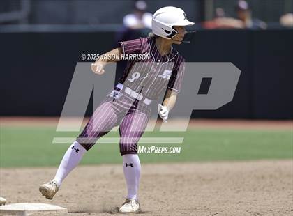 Thumbnail 1 in Riesel vs. Ganado (UIL Softball 2A D1 Final) photogallery.