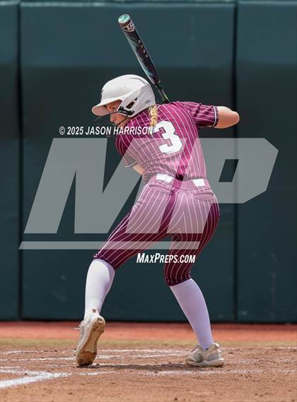 Thumbnail 1 in Riesel vs. Ganado (UIL Softball 2A D1 Final) photogallery.
