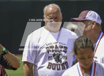 Thumbnail 1 in Riesel vs. Ganado (UIL Softball 2A D1 Final) photogallery.