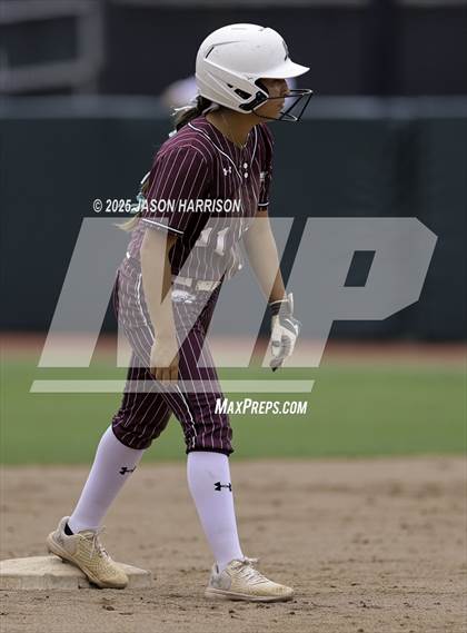 Thumbnail 3 in Riesel vs. Ganado (UIL Softball 2A D1 Final) photogallery.