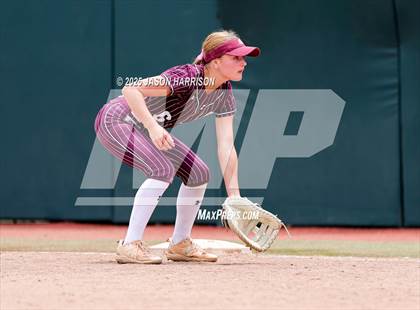 Thumbnail 1 in Riesel vs. Ganado (UIL Softball 2A D1 Final) photogallery.