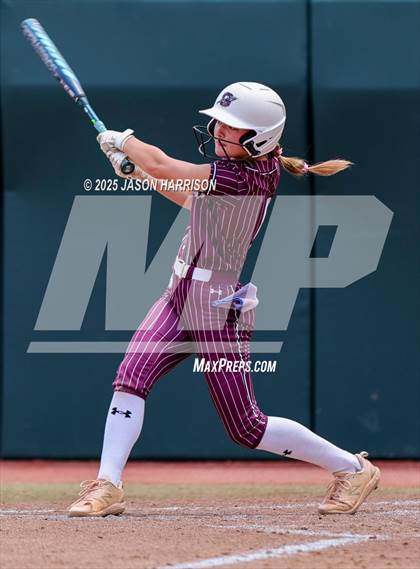 Thumbnail 3 in Riesel vs. Ganado (UIL Softball 2A D1 Final) photogallery.