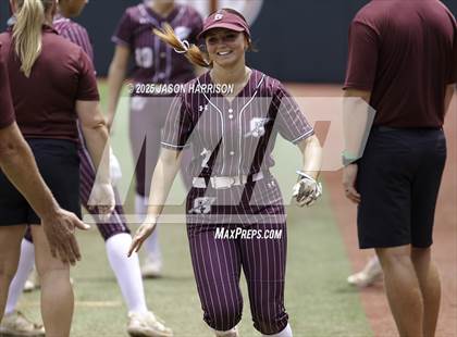 Thumbnail 2 in Riesel vs. Ganado (UIL Softball 2A D1 Final) photogallery.