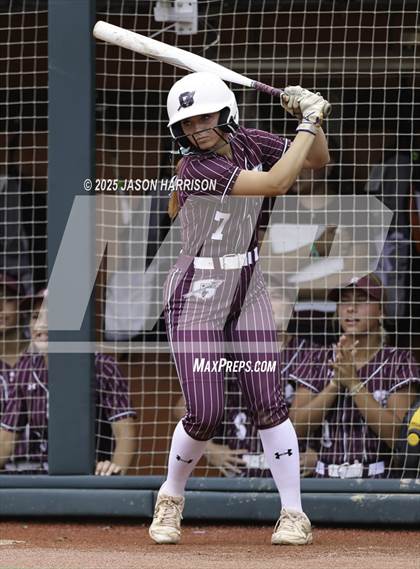 Thumbnail 1 in Riesel vs. Ganado (UIL Softball 2A D1 Final) photogallery.