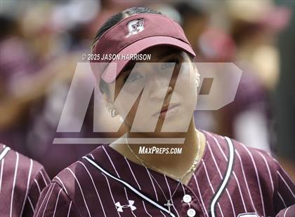 Thumbnail 2 in Riesel vs. Ganado (UIL Softball 2A D1 Final) photogallery.