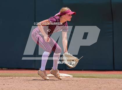 Thumbnail 2 in Riesel vs. Ganado (UIL Softball 2A D1 Final) photogallery.