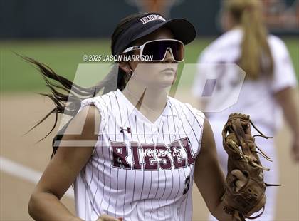 Thumbnail 2 in Riesel vs. Ganado (UIL Softball 2A D1 Final) photogallery.