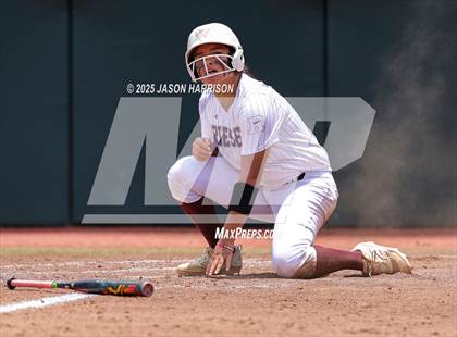 Thumbnail 3 in Riesel vs. Ganado (UIL Softball 2A D1 Final) photogallery.