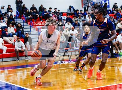 Thumbnail 3 in St. Francis Prep Vs Thomas Jefferson Campus (The Preview HS Showcase) photogallery.