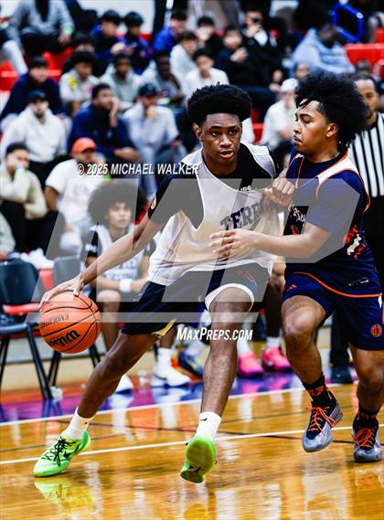 Thumbnail 1 in St. Francis Prep Vs Thomas Jefferson Campus (The Preview HS Showcase) photogallery.