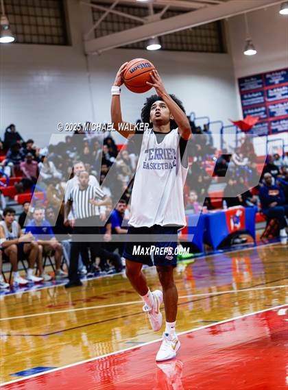 Thumbnail 2 in St. Francis Prep Vs Thomas Jefferson Campus (The Preview HS Showcase) photogallery.