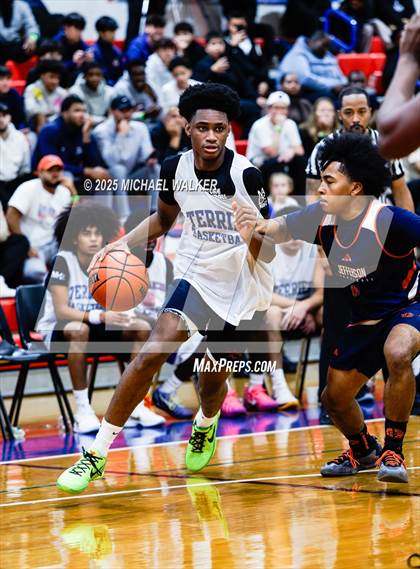 Thumbnail 2 in St. Francis Prep Vs Thomas Jefferson Campus (The Preview HS Showcase) photogallery.