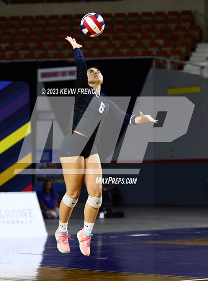 Thumbnail 3 in O'Connor vs. Perry (AIA 6A Final) photogallery.