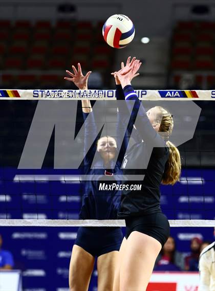 Thumbnail 2 in O'Connor vs. Perry (AIA 6A Final) photogallery.