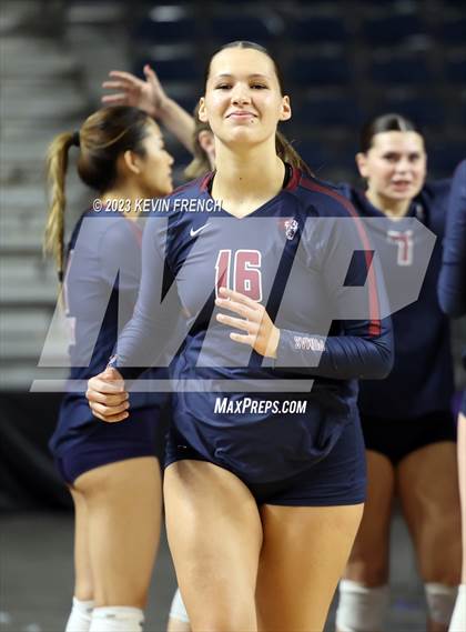 Thumbnail 3 in O'Connor vs. Perry (AIA 6A Final) photogallery.