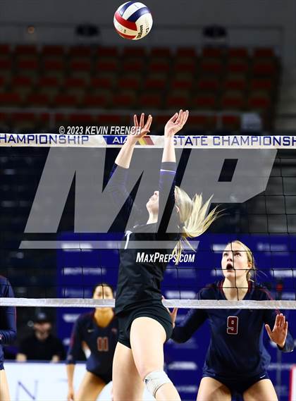 Thumbnail 3 in O'Connor vs. Perry (AIA 6A Final) photogallery.