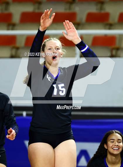 Thumbnail 3 in O'Connor vs. Perry (AIA 6A Final) photogallery.